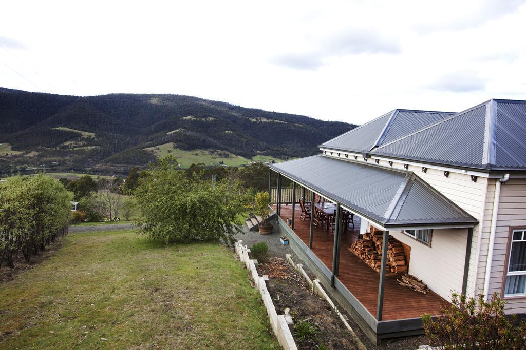 House On The Hill Bed And Breakfast Huonville Exterior foto